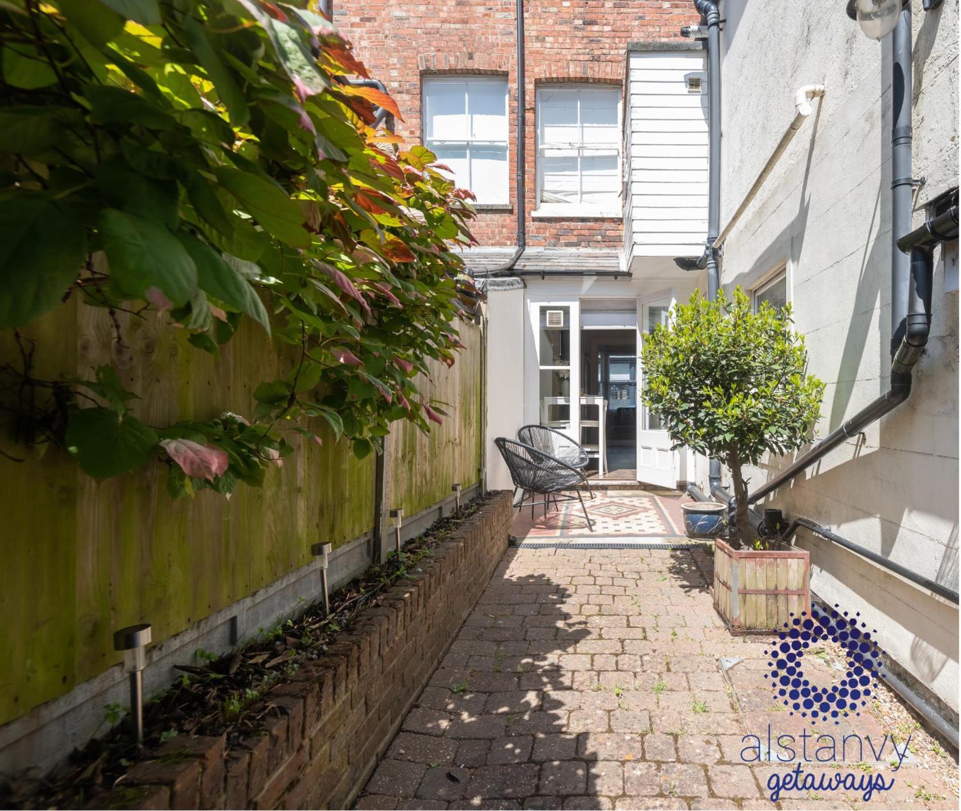 The Old Office Apartment Royal Tunbridge Wells Exterior photo